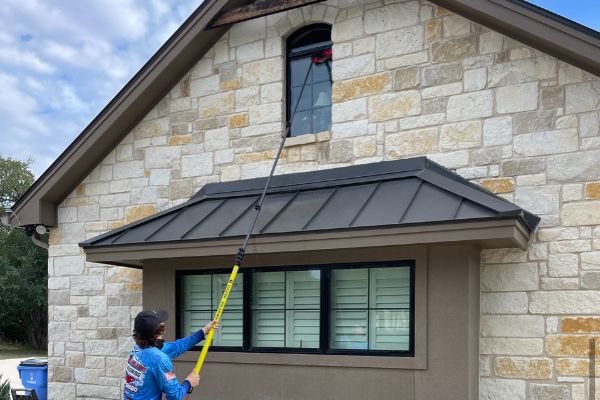 window cleaning service company in new braunfels tx 100